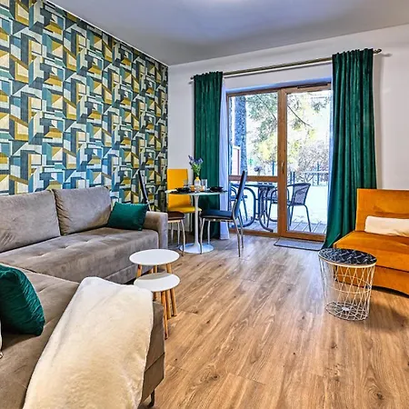 Apartment Okrzei - Blisko Centrum, Wyciagu - By Royal Aparts